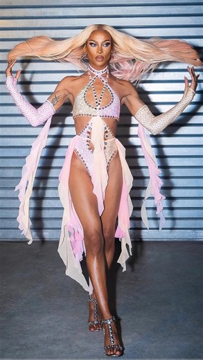 LONDON, ARE YOU READY?! HAUS of Tuck is coming to the legendary Clapham Grand on Friday 1st of November with our brand new drag spectacular: HAUS Extravaganza! Catch your queens: Trinity the Tuck Sam Star Jewels Sparkles Allura the Doll With our very special guest, TAYCE! This is one show you do not want to miss! Tickets on sale NOW - secure your spot and join the extravaganza, darling! Link in bio! | Trinity Taylor