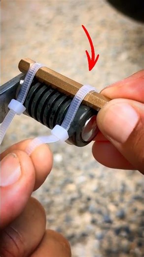 How to Clean Gear Rubber Using Tie, Spray & Steel Rod | Educational Bike Lesson 🌷
