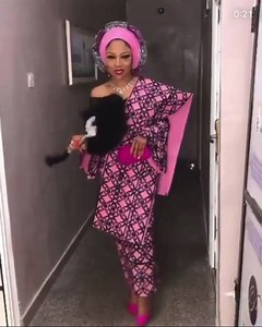 1.2K views · 20 reactions | Absolutely gorgeous  . Dm for adverts and features . #naijastylesandbeautytips #owambeuk #classybabesrock #bellaweddings #asoebibella #owambenaija #yorubaweddings #igboweddings #ibadanweddings #Arewaweddings #sophisticatednaijababes #ankarastyles #ankarazone_tz | Naija Styles And Beauty Tips | Facebook