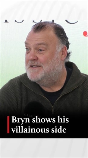 13K views · 1K reactions | Sir Bryn Terfel becomes the villain himself, in tonight’s episode of Opera Villains  Listen from 9pm to hear the text (Sir) Simon Keenlyside sent Bryn about playing Don Giovanni in Mozart’s opera.  Opera Villains with Sir Bryn Terfel | 9pm Friday on Classic FM | Classic FM | Facebook