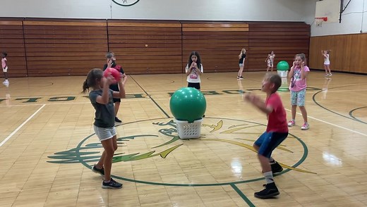 BOUNCE BALL! A fun cooperative game where students try and catch the ball as it bounces in different directions off the exercise ball. Teams earn a point for each catch. Love seeing students working together and excited for each other in #physed | Middlebranch-Avondale PE