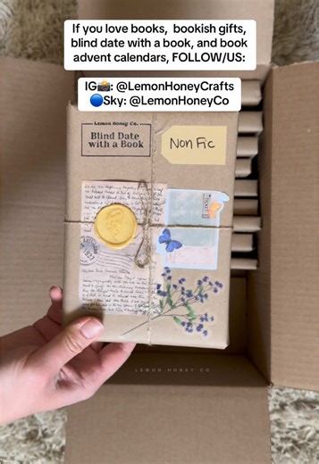 Don’t forget to favorite our shop on etssyyy to get updates on sales and new products! 🖤📖 #booktok #bookcommunity #bookish #bookworm #booklover #bookrecommendations