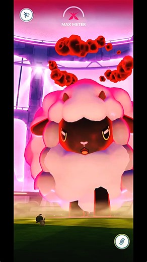 Dynamax Wooloo CAUGHT ME OFF GUARD 😳 | Pokemon GO #Shorts
