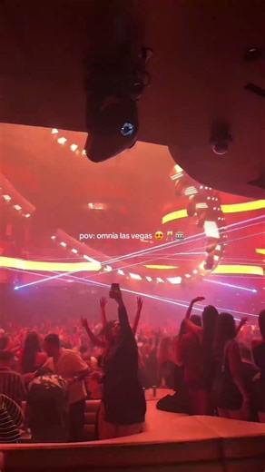 Brother & Sister Bonding Over Flower Arranging 🌸💐 #training #flowers #bouquet #flourist