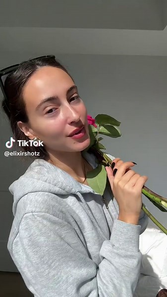 This trend part 2 hahah need a bigger bouqet