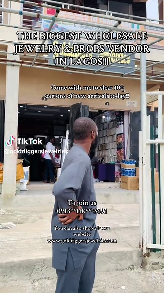 Wholesale Jewelry and Props Vendors in Lagos