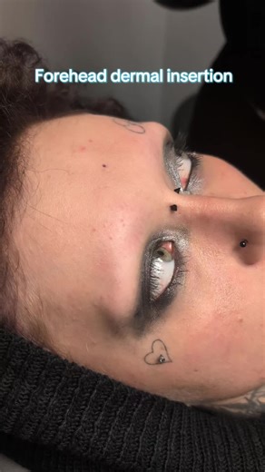 Piercing à troisième œil : Guide et conseils