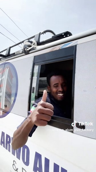 ‏Arwo aluminuim & pvc factory quruxda gurugaga iyo goobtaada ganacsi.