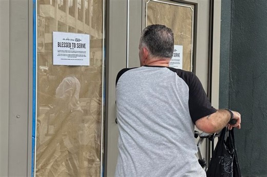 Paula Deen abruptly closes restaurant that launched her to Food Network fame