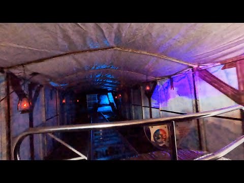 Ice Mountain - Hyde Park Winter Wonderland | 4K POV