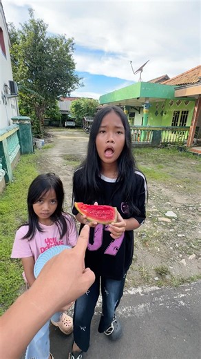Kambing suka makan apa ??