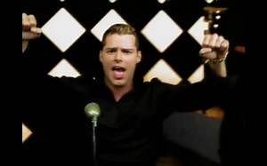 Ricky Martin - Livin' La Vida Loca (Spanish)