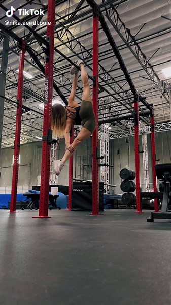 #acro #lasvegas #citcusact #aerialhoop #poledance #acrobatics #narutoshippuden #aerierealpositivit