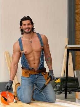 Muscled Contractor Takes a Break #muscle #motivation #musclebuliding #athlete #model #bodybuilder