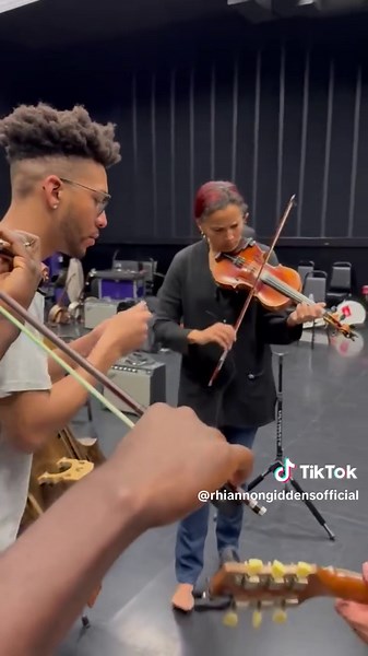 Explore 'Clinch Mountain Backstep' Live Tonight!