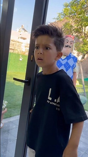 cops are at hello Neighbor’s house ￼😱♥️👻#shorst