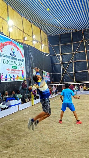#outdoorbadminton #badmintonhighlights #badmintonlovers #badmintonindonesia #trickshots #shorts #bwf