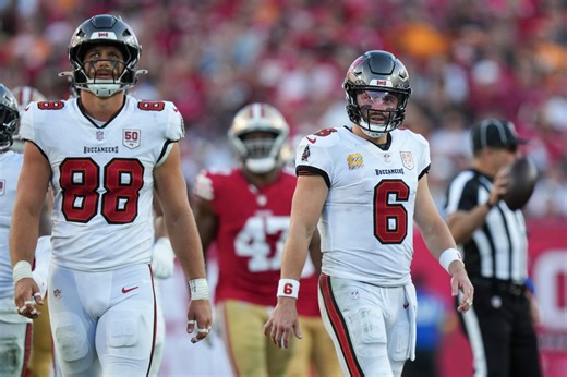 Bucs lose to Dolphins in a critical Week 17 matchup