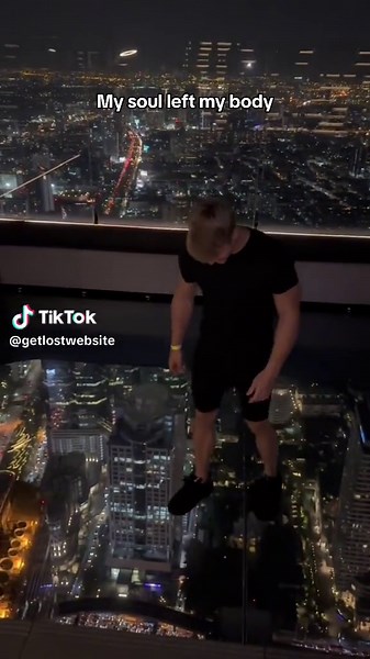 Almost fell off my chair 🎥 @Peachyboy #ohno #fail