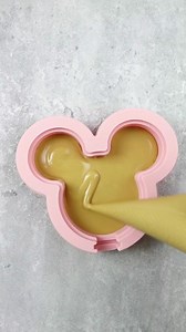 Gingerbread Minnie Oreo Pop 🤎 Part 2 of this Minnie oreo pop holiday series! Molds and tools in my amazon storefront (link in bio) - including the @wiltoncakes pick tool I used to drag out her eyelashes. I can't recommend this product enough! It's great for repairing imperfections and so much more! 😊 Are you ready for elf next?? 💚 #gingerbread #oreopops #oreotreats #disneyinspired #minniemouse #minniemouseparty #christmassnacks #holidaytreats #nobaketreats #chocolatetreats | Loveisbakeable