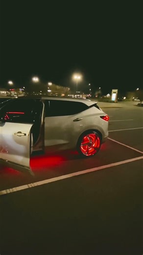 24s on a Chevy Equinox?! 😮‍🔥 Out-the-Box Build. #ChevyEquinox #24InchWheels #CustomBuild #CarMeet