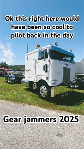 Vintage class Peterbilt 352 Cabover big sleeper 👌🤙