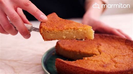 Terminez vos repas en douceur avec ce délicieux gâteau à la compote ! 🍰🍎💫
