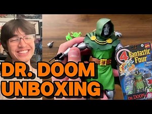 this DR. DOOM marvel legends surprised me | Unboxing and Review