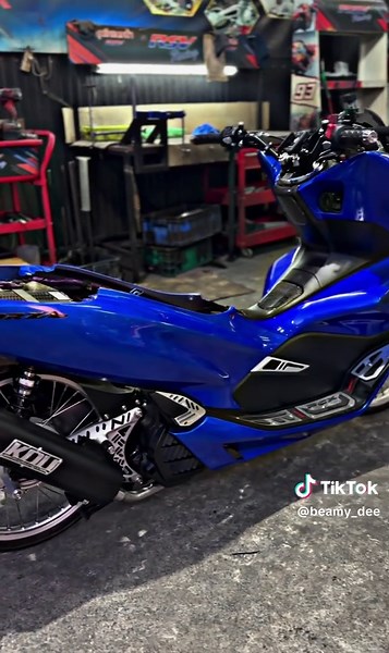 #ทรงแว้น💯🚔 #pcx2019thailand🇹🇭 #pcxสีน้ําเงิน💙