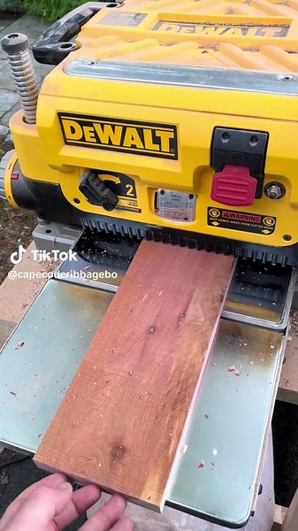 Cedar Wood Planer Tool Demo