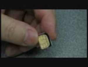 SIMカッターでiPhone4用のマイクロSIMを作る