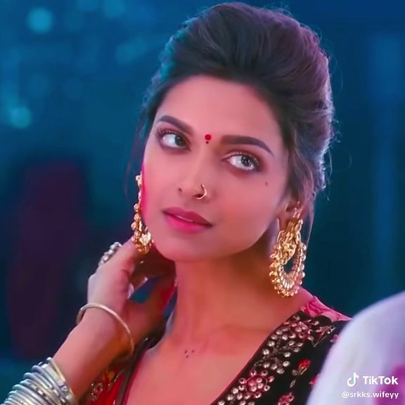 lahu munh lag gaya 😻 #ramleela #ranveersingh #deepikapadukone #ram #leela #bollywood