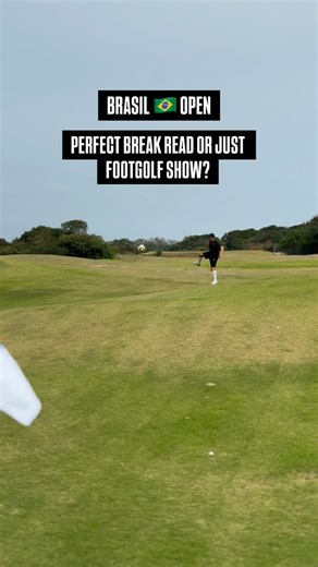 TheFootGolfShow on Instagram: "🇪🇸 ¿Buena lectura de caídas o solo FootGolf Show? A veces confiamos en nuestros recursos y logramos una gran ejecución. Otras veces, el ego nos traiciona y abusamos de esa confianza. ¿Sos de los que tiran magia en el momento justo o de los que la tiran siempre, sin importar el riesgo? ⸻ 🇬🇧 Good break read or just FootGolf Show? Sometimes we trust our skills and execute perfectly. Other times, the ego takes over and we push that confidence too far. Are you the k