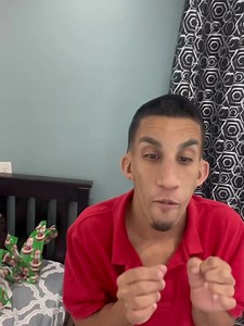577K views · 31K reactions | Muy agradecido con todos ustedes de verdad que los amamos les deseamos una feliz navidad y que papito Dios los bendiga siempre felicidades  | Elvin y jaret | Facebook