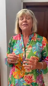 1.1K views | Are you wondering how you would work on online floristry training course around your busy schedule ? Would you like to try out a #Free flower arranging course for beginners to see what it’s like first ? Send me a email info@kaysflowerschool.com or ring me at 086-2644472 00353 86 2644472 | Kays Flower School | Facebook