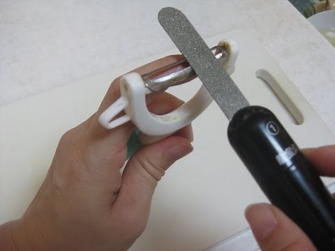 ピーラー 鋼包丁を気持ちよく研ぐ方法 超振動スティックシャープナー ダイヤモンド vibration how to sharpen knife kitchen バイブ レーション シャープナー