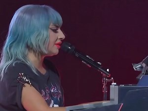 12K views · 337 reactions | Lady Gaga & Kelly Clarkson - Shallow (live) | Ma chanson francaise | Facebook