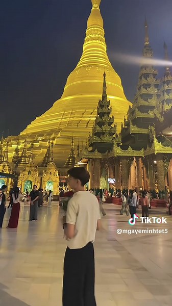 Visit to Shwedagon Pagoda: A Spiritual Journey