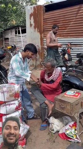 #trending #bts #comedy #shortvideos #funny #tiktok #love #viralvideos #ekmotahathighumechala