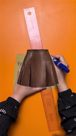 How to Create a Short Skirt with Double Side Pleats