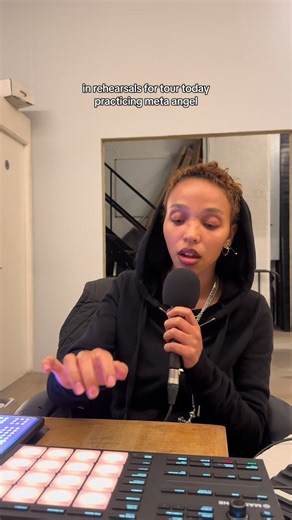 tour diaries 14.01.26 #bodyhightour #metaangel #caprisongs #ontour #fkatwigs