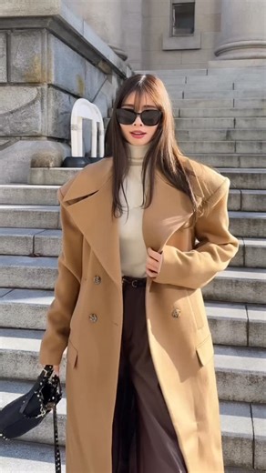 得あゆ( 得丸あゆみ) on Instagram: "#広告 大好きな韓国のブランドDINT🖤の コートを2着着用してみました✨ @dintofficial @dinikorea_official @dintip_official シンプルでデザイン性のある服が沢山！どれも素材もいいし、サイズ感的にロング丈が長めで長身の私も日本のブランドより短くならなくて嬉しい✨ ・ #DINT#ディント#ディントファッション#コート#ロングコート#ムートンコート#韓国ファッション"