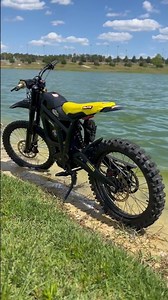 WHY DO HE HAVE A TALARIA MX4 BY THE WATER 🤦‍♂️ #talaria #mx4 #ebike