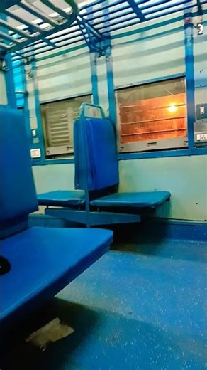 Train pura khali hai 😍😍 #train #trainvideo #shorts #ytshorts #youtubeshorts