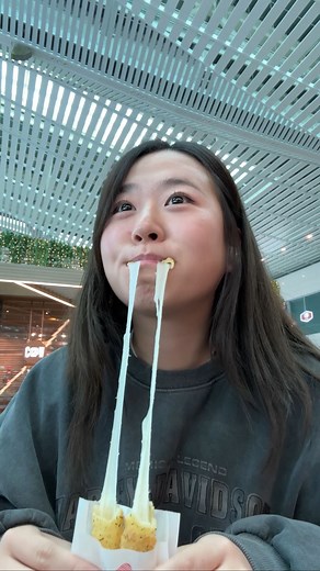 Reunited in AMERICA #brideyandjiny #jinyandfood #planetravel #travelvlog #planevlog | Jiny Maeng