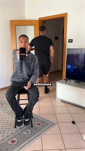 TN7 on Instagram: "Outfit approvati? @voghion_global . - codice: EM44 per sconto €5 su ordini superiori a €19.9 - codice: EM45 per sconto €6 su ordini superiori a €49.9 . Product ID: Jeans 28384551 Balck shirt 28660091 Streetwear jacket 30396821 Duck Down Jacket 31470127"