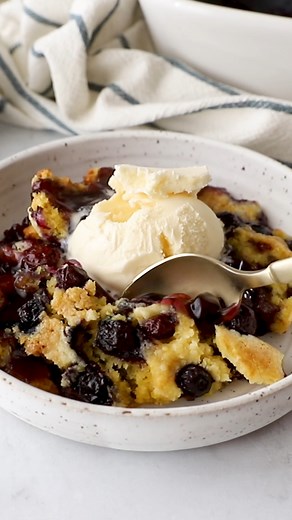 10K views · 250 reactions | Blueberry Dump Cake! WRITTEN RECIPE: https://bellyfull.net/blueberry-dump-cake/ | Belly Full | Facebook