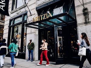 Inside Aritzia, the Canadian retailer that's the hottest fashion chain in the U.S.