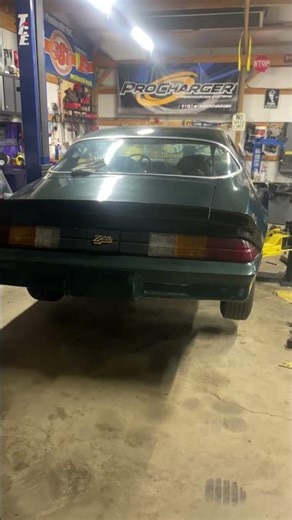 1978 camaro. 358 cid summit 1107 cam