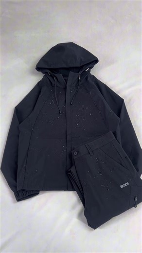 Summer Gore-Tex Outfits: Water & Windproof